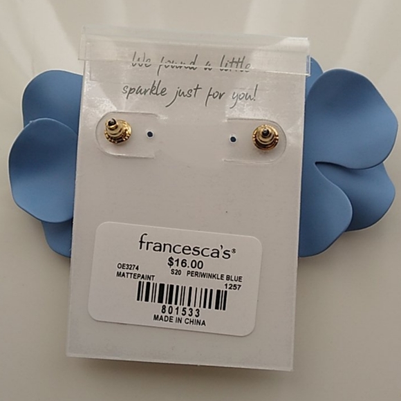 🌹 4/$25 Francesca's earrings - Picture 3 of 4